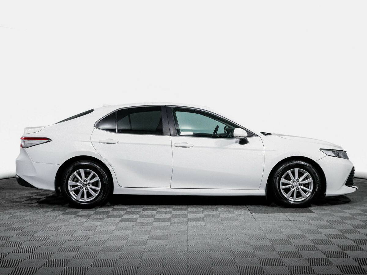 Тойота Камри б/у, 2018, Автоматическая. Фото: #3