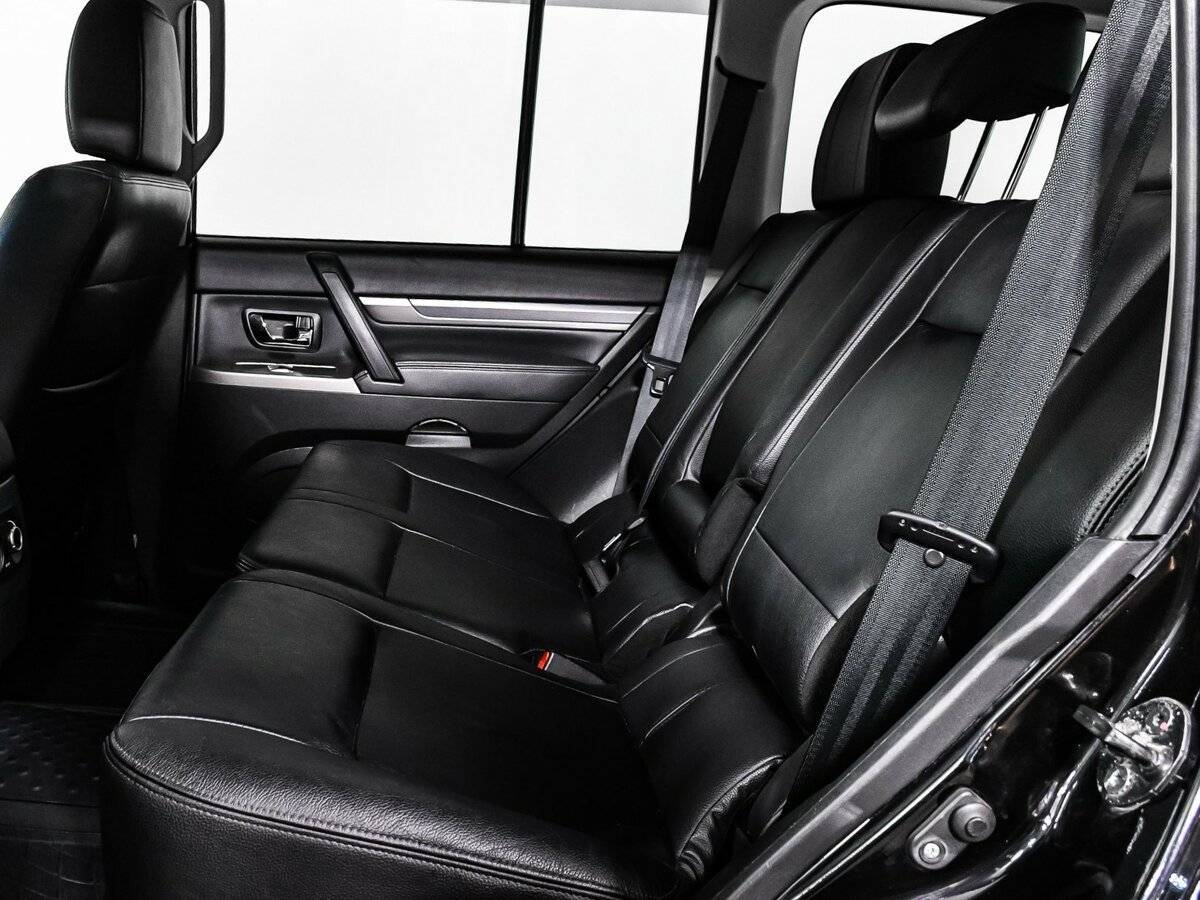 Митсубиши Паджеро б/у, 2015, Автоматическая. Фото: #13