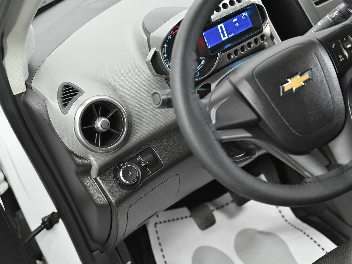 Шевроле Авео б/у, 2012, Механическая. Фото: #6