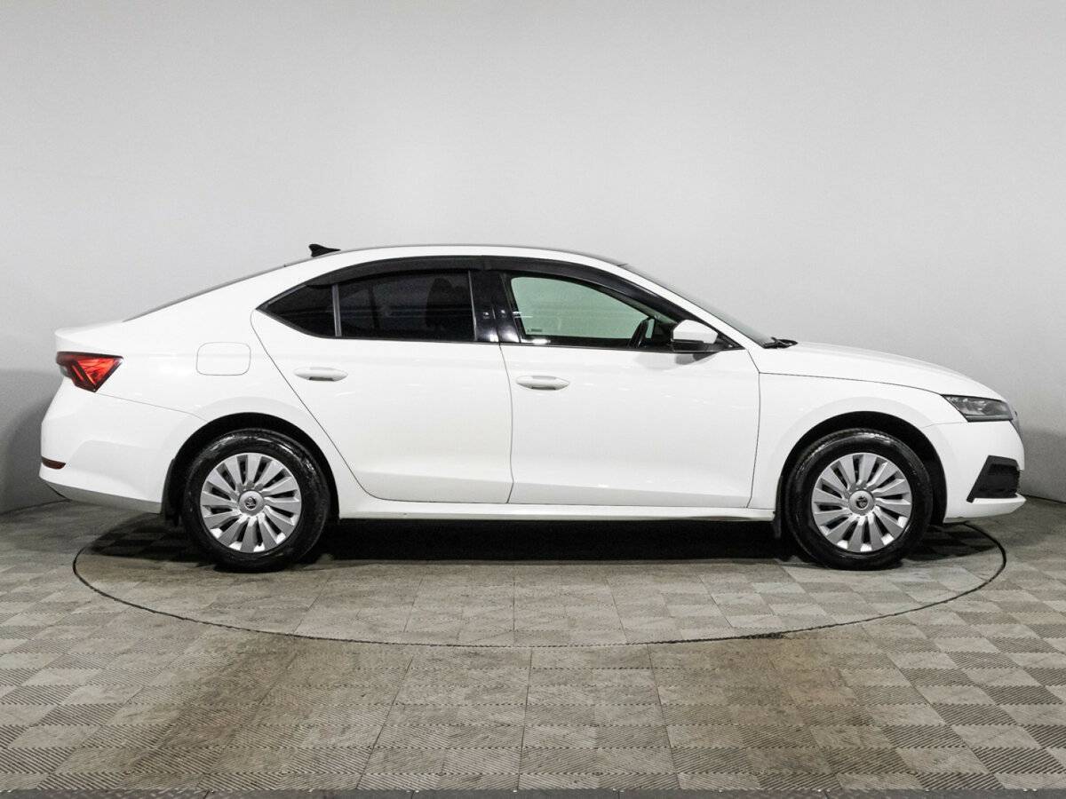 Шкода Октавия б/у, 2021, Автоматическая. Фото: #3