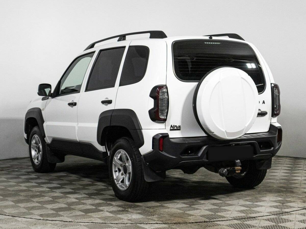 Лада (ВАЗ) Нива б/у, 2022, Механическая. Фото: #6