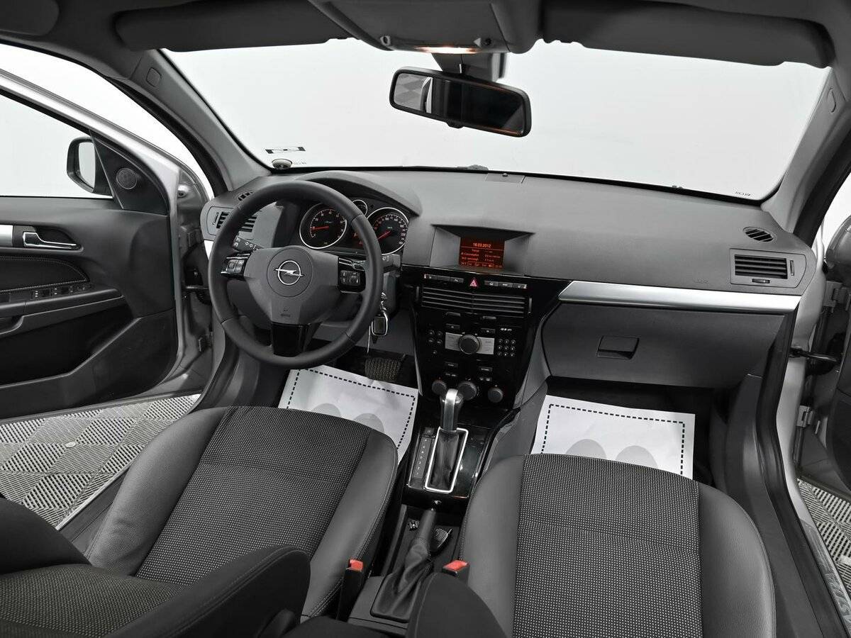 Опель Астра б/у, 2012, Автоматическая. Фото: #10