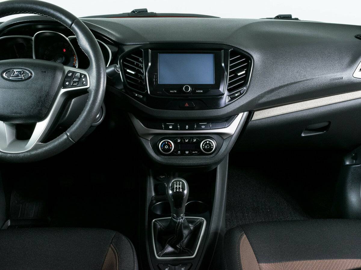 Лада (ВАЗ) Веста б/у, 2020, Механическая. Фото: #8