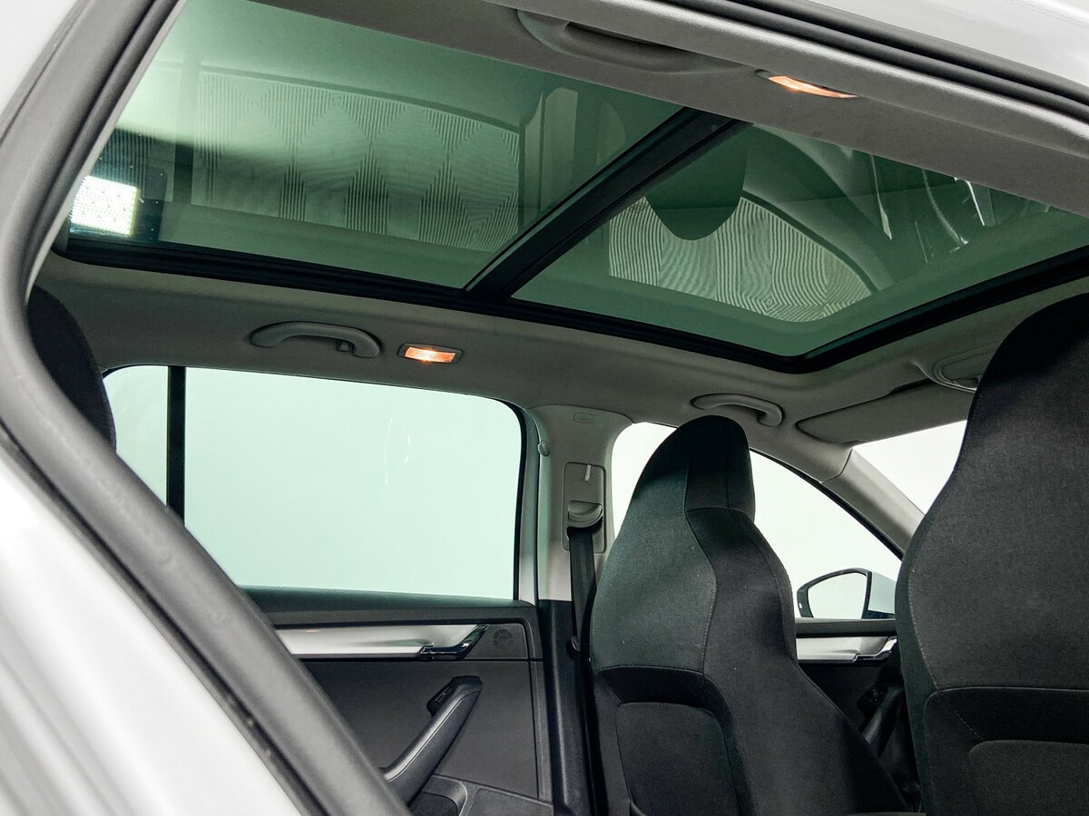 Шкода Октавия б/у, 2015, Роботизированная. Фото: #11