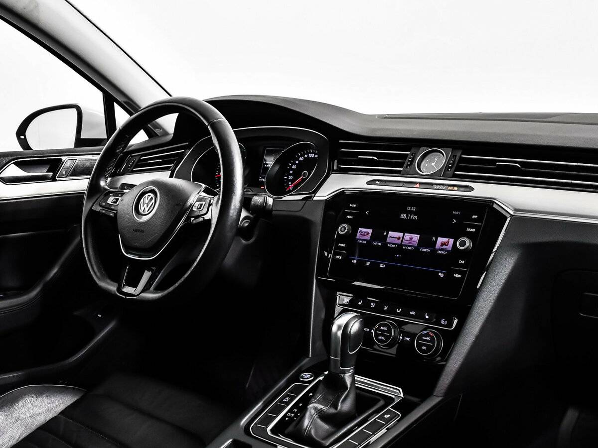 Фольксваген Пассат б/у, 2018, Роботизированная. Фото: #7