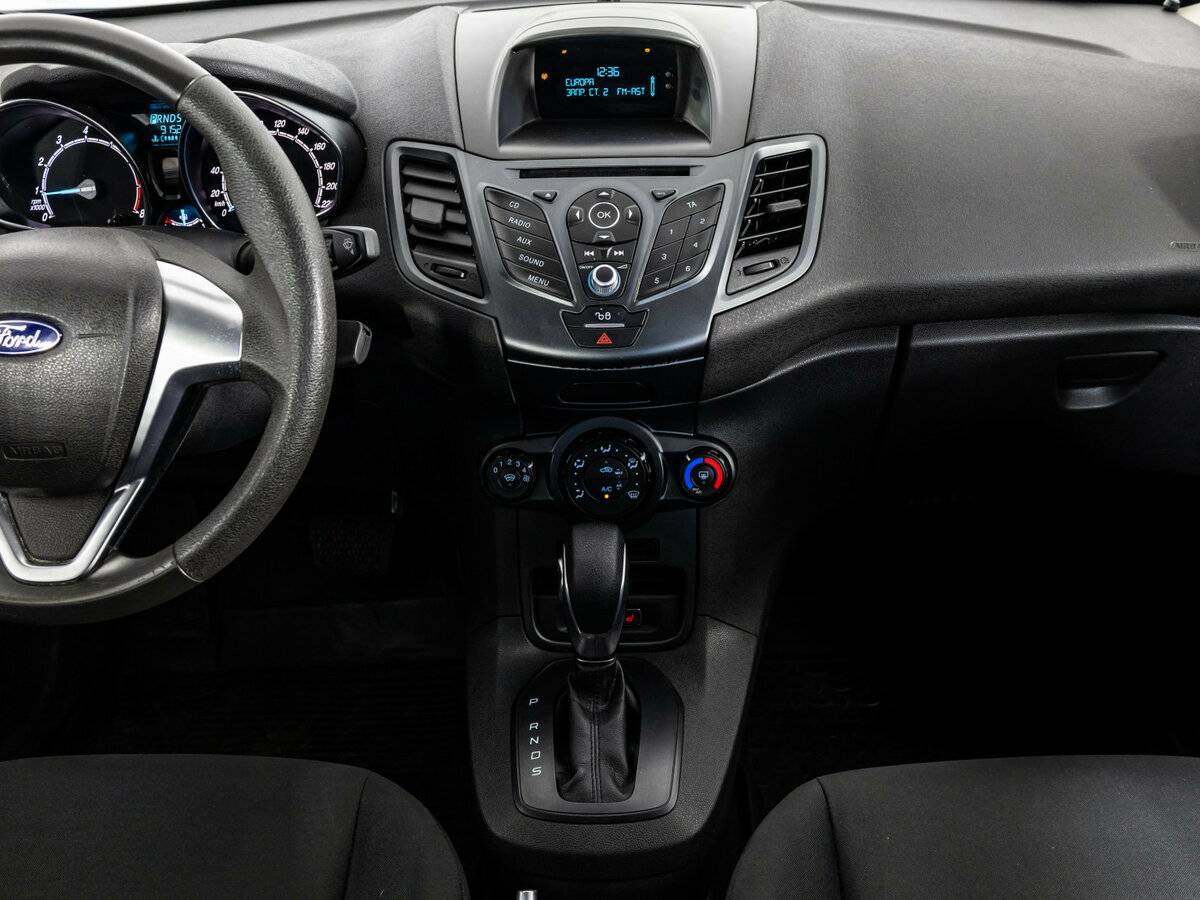 Форд Фиеста б/у, 2016, Роботизированная. Фото: #8