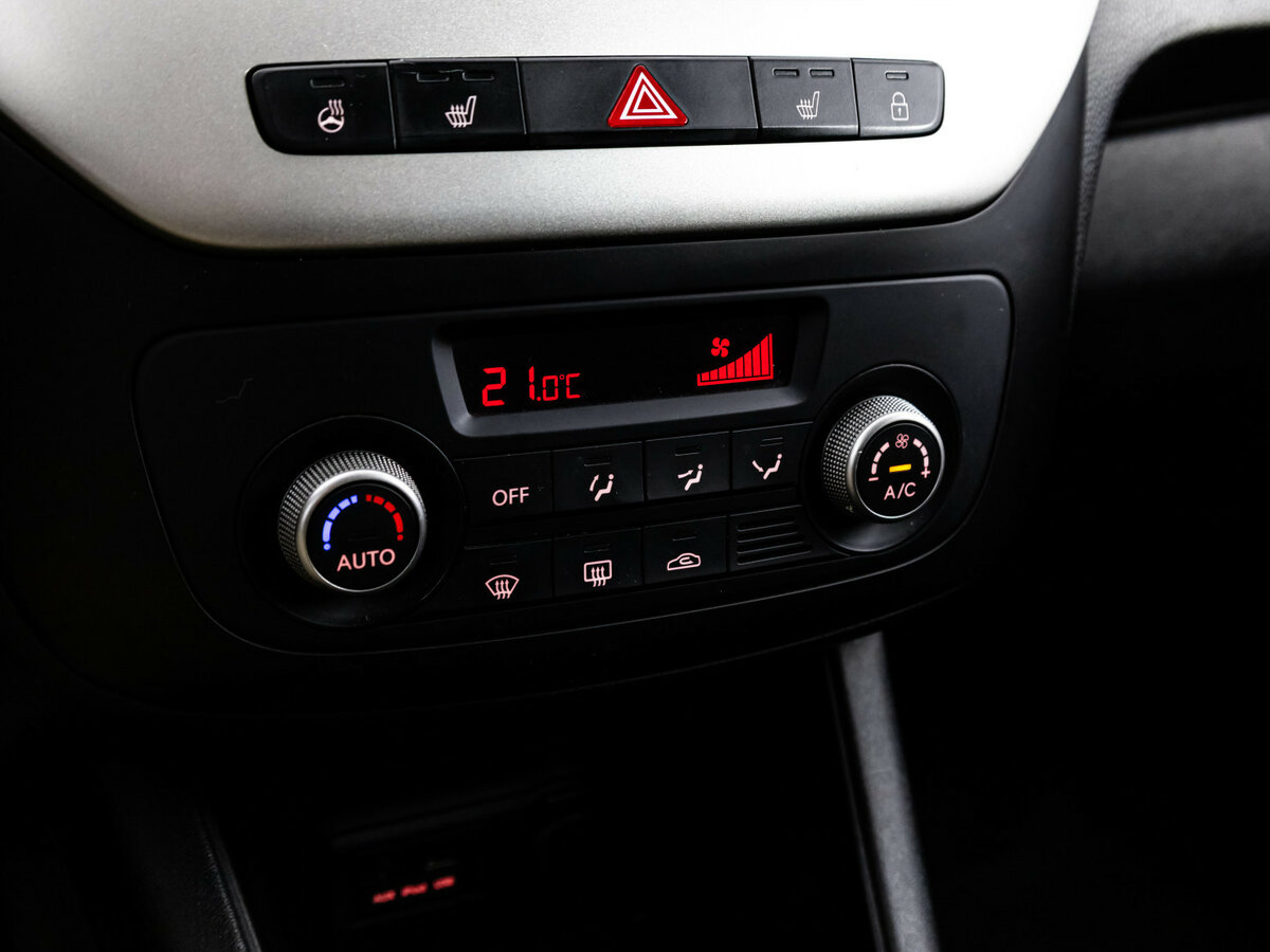 Киа Венга б/у, 2016, Автоматическая. Фото: #9