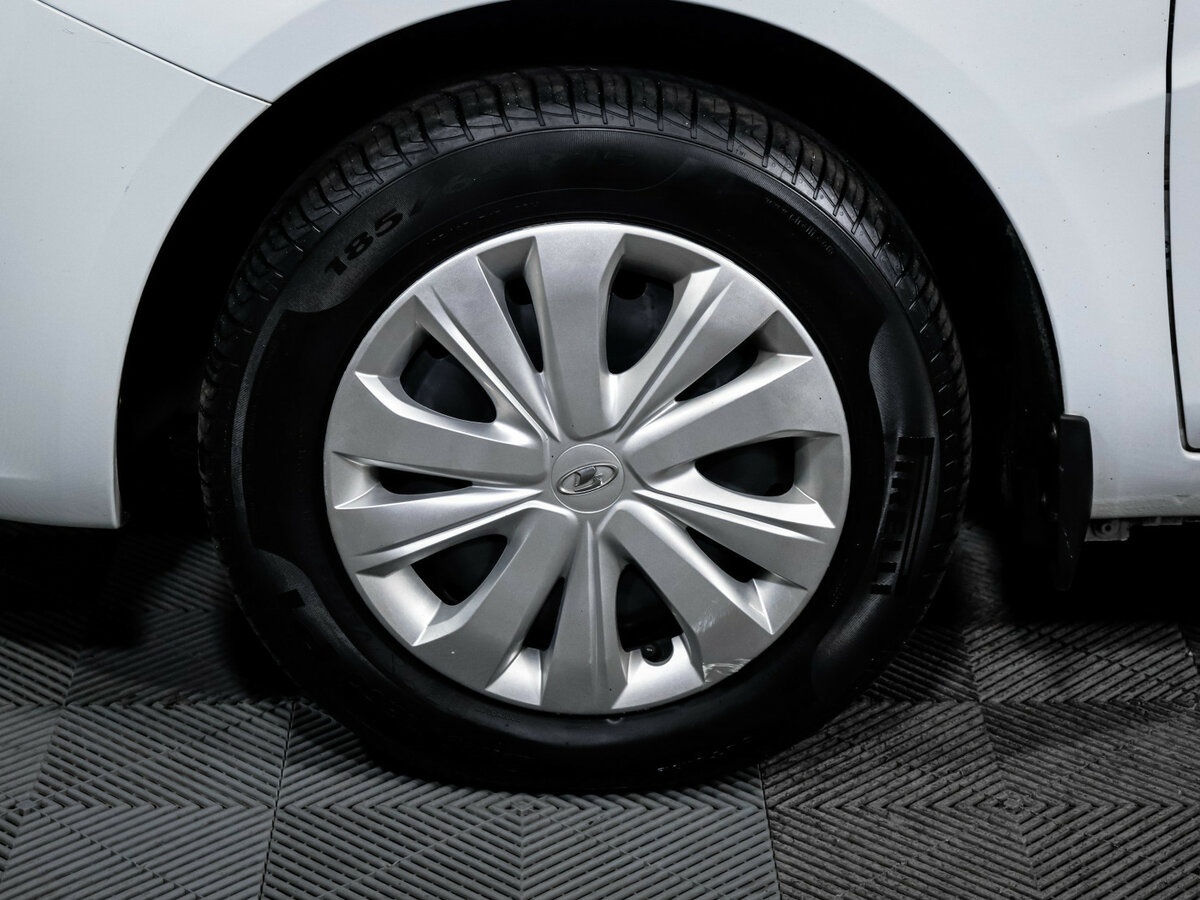 Лада (ВАЗ) Веста б/у, 2023, Механическая. Фото: #11