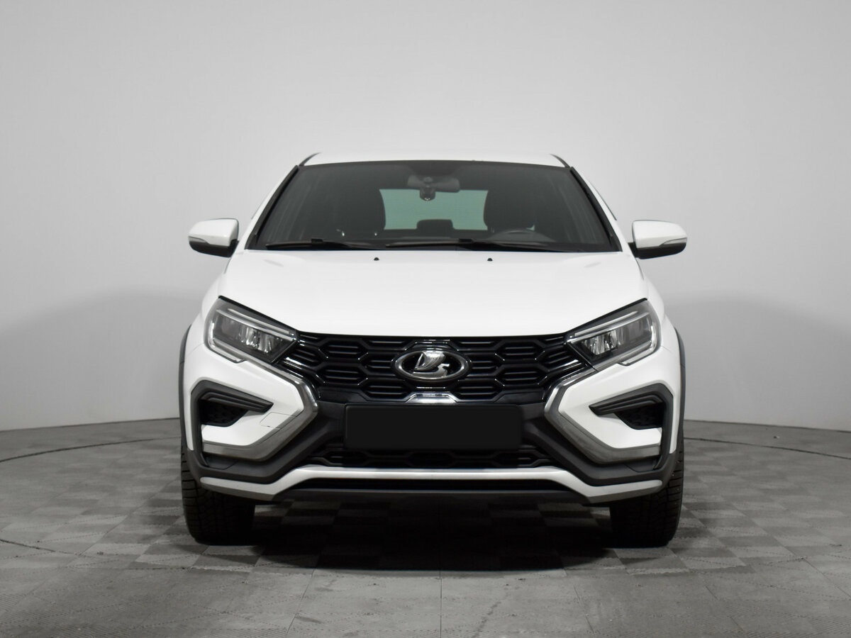 Лада (ВАЗ) Веста б/у, 2023, Механическая. Фото: #1