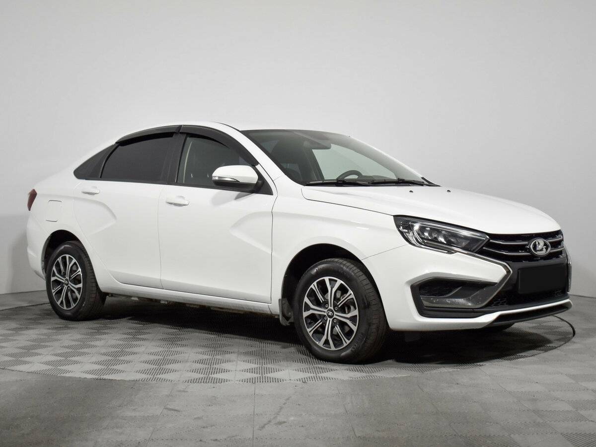 Лада (ВАЗ) Веста б/у, 2023, Механическая. Фото: #2