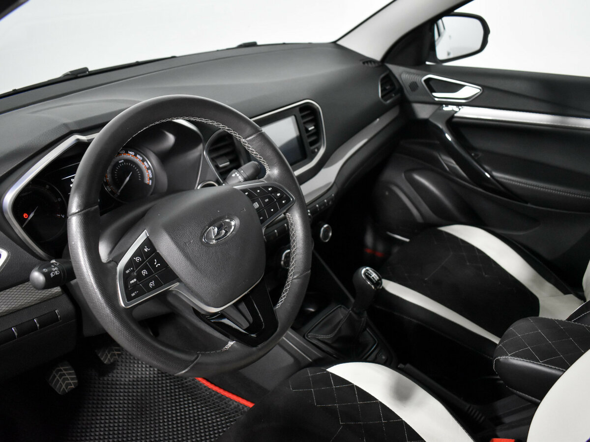 Лада (ВАЗ) Веста б/у, 2023, Механическая. Фото: #8