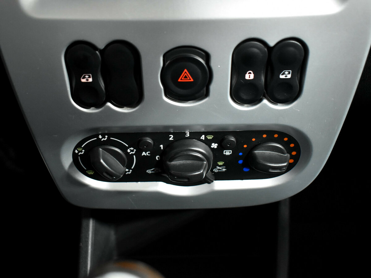 Рено Сандеро б/у, 2012, Механическая. Фото: #15