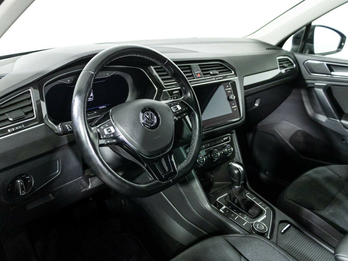 Фольксваген Тигуан б/у, 2018, Роботизированная. Фото: #10