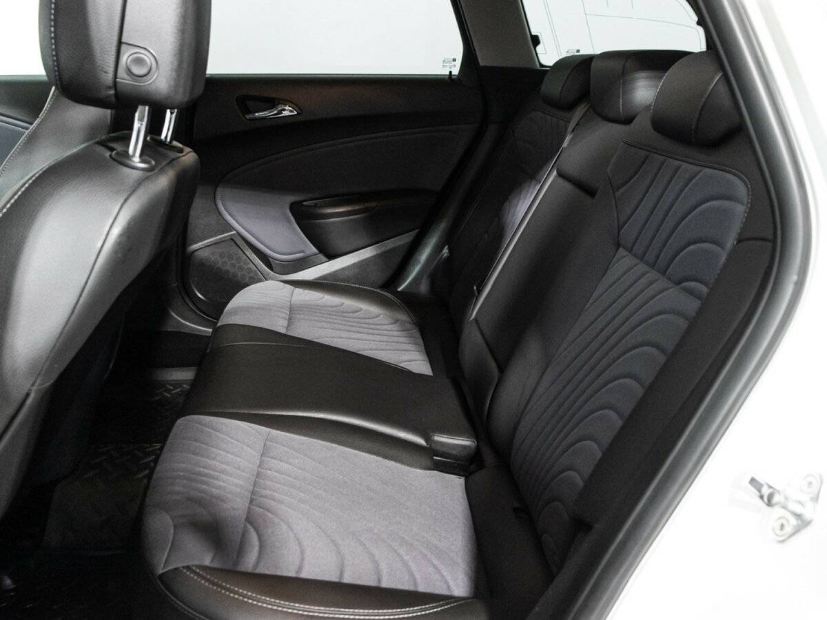 Опель Астра б/у, 2014, Автоматическая. Фото: #9