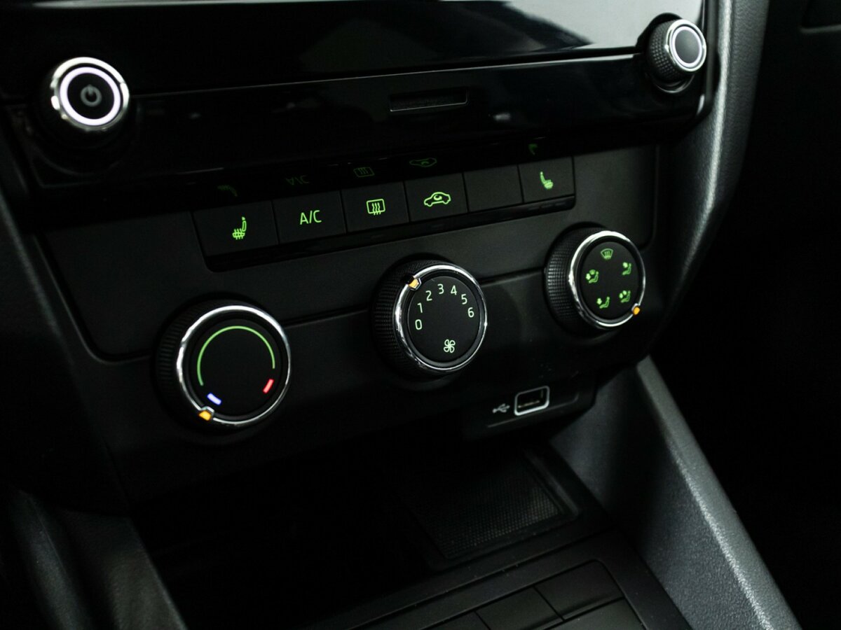 Шкода Октавия б/у, 2018, Автоматическая. Фото: #13