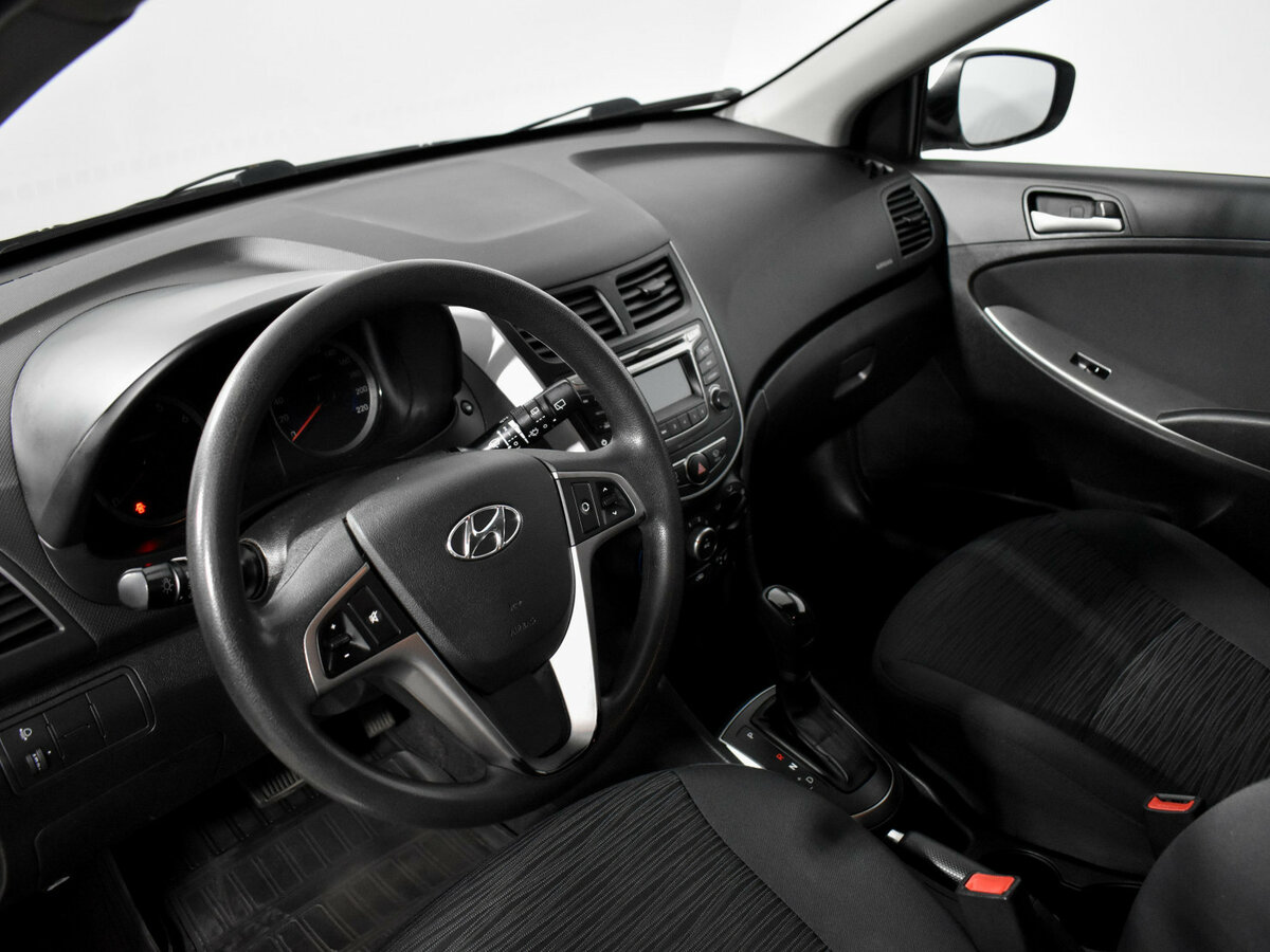 Хендай Солярис б/у, 2015, Автоматическая. Фото: #8