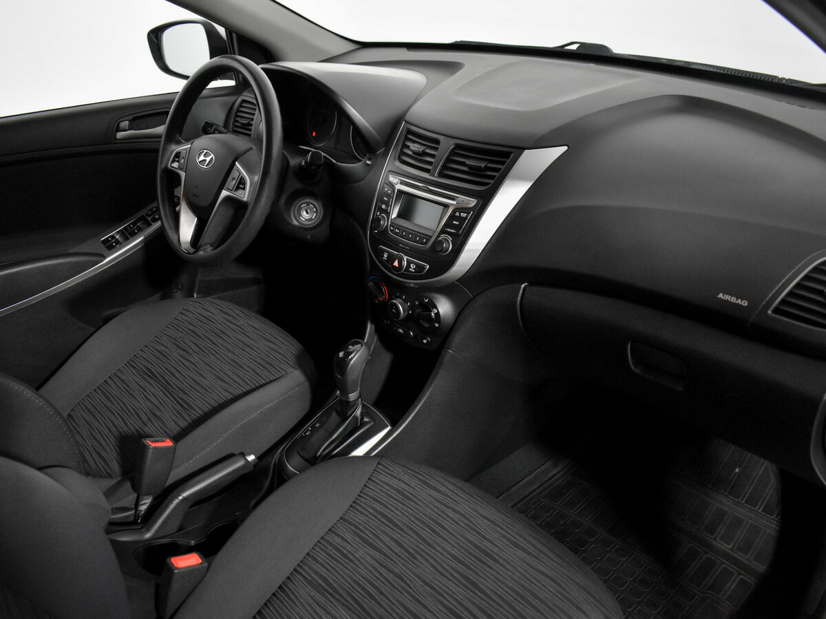 Хендай Солярис б/у, 2015, Автоматическая. Фото: #10