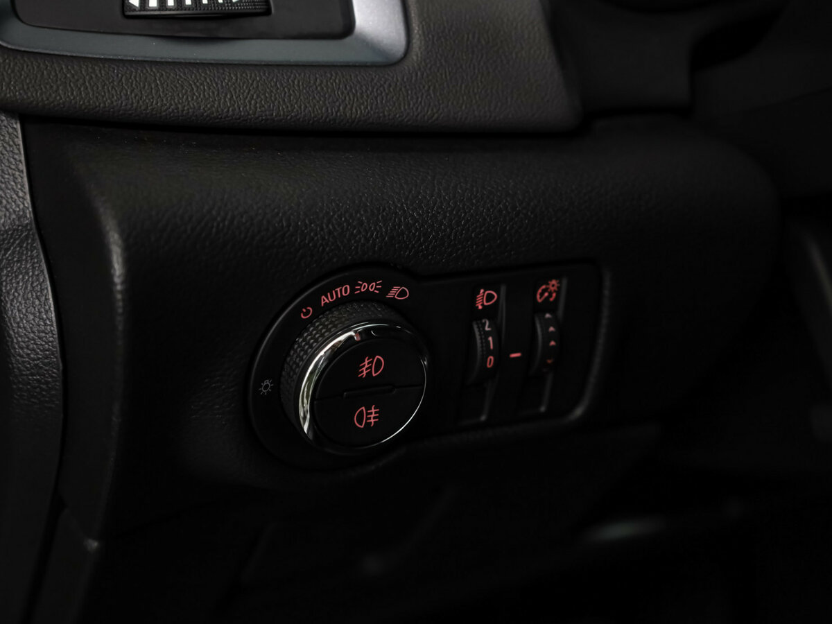 Опель Астра б/у, 2014, Автоматическая. Фото: #12