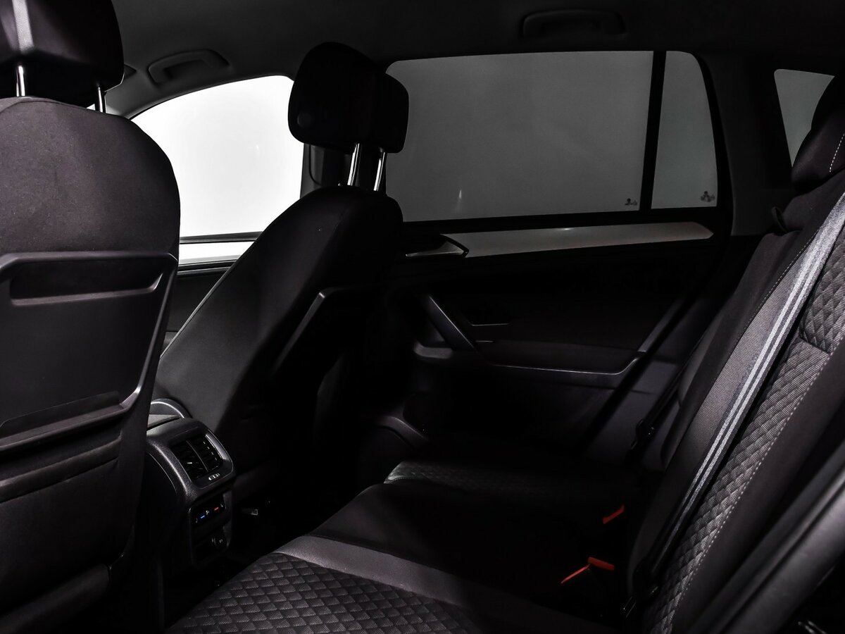 Фольксваген Тигуан б/у, 2017, Роботизированная. Фото: #12