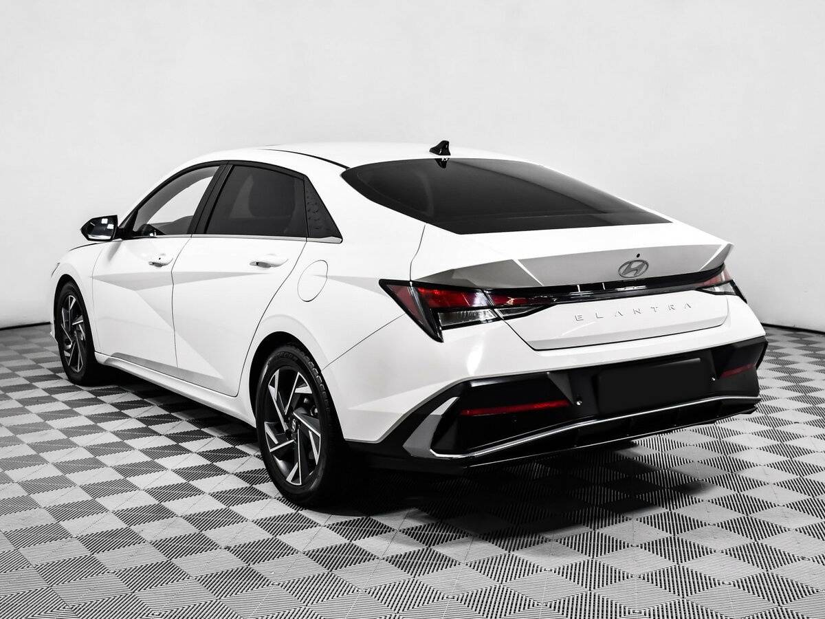 Хендай Елантра б/у, 2023, Вариатор. Фото: #6