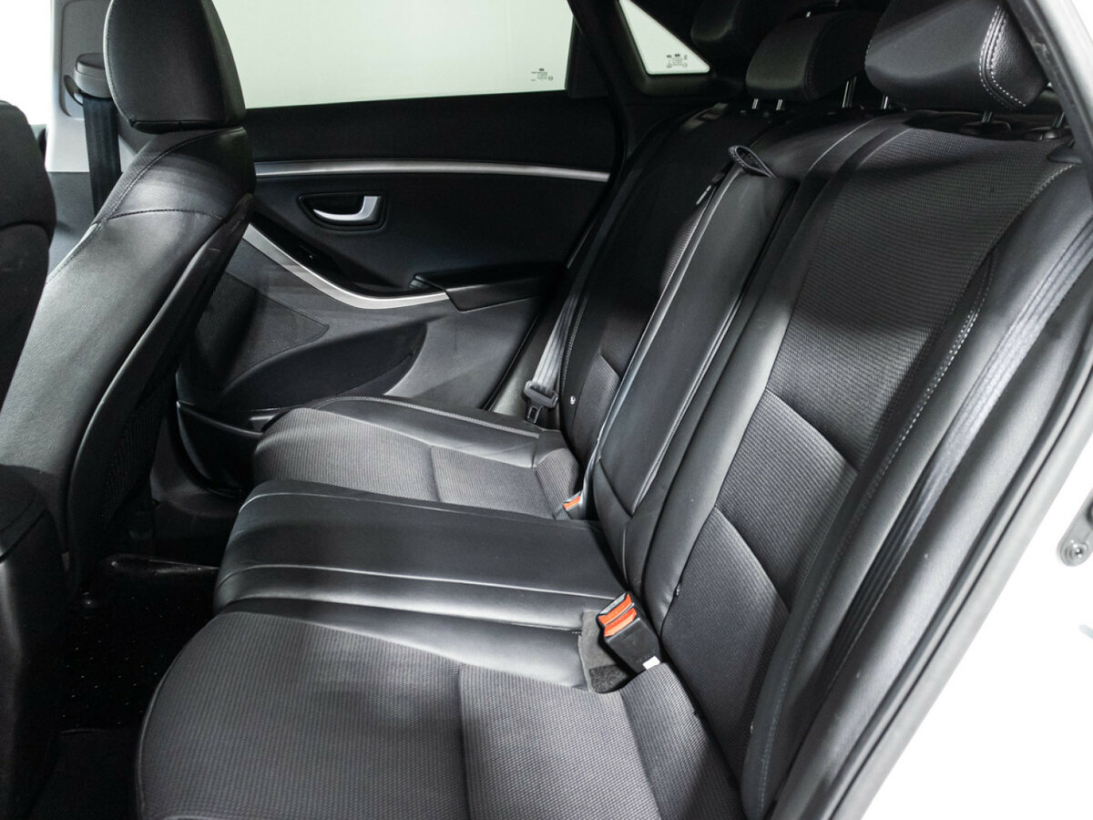 Хендай ай30 б/у, 2015, Автоматическая. Фото: #9