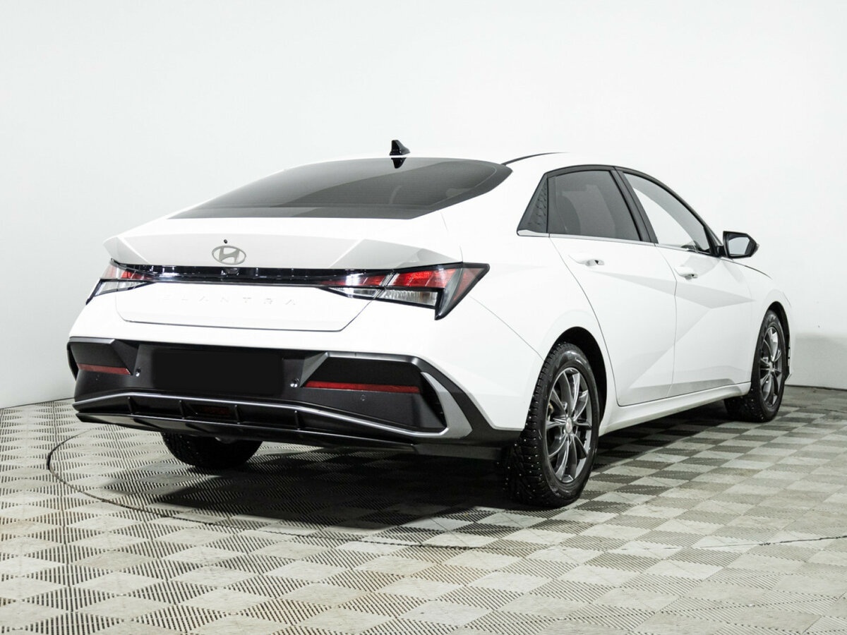 Хендай Елантра б/у, 2023, Вариатор. Фото: #4