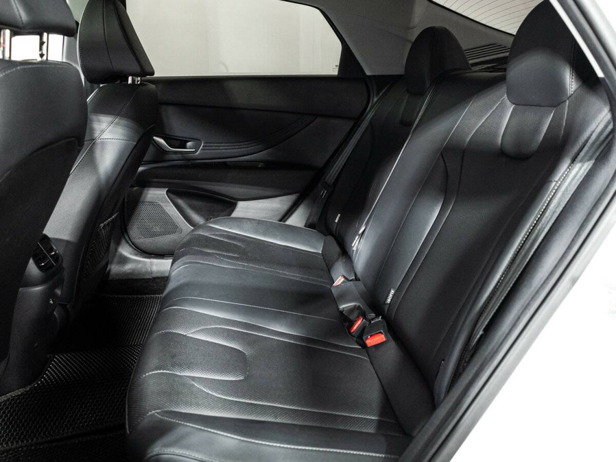 Хендай Елантра б/у, 2023, Вариатор. Фото: #9