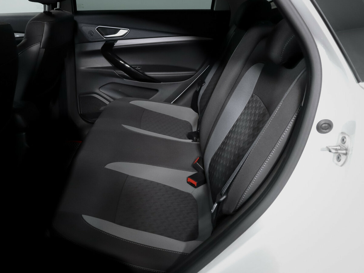 Лада (ВАЗ) Веста б/у, 2023, Механическая. Фото: #7