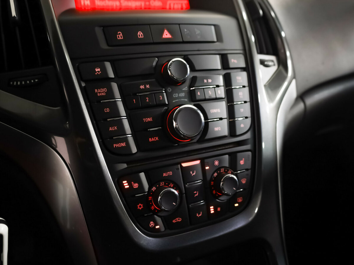 Опель Астра б/у, 2012, Механическая. Фото: #14