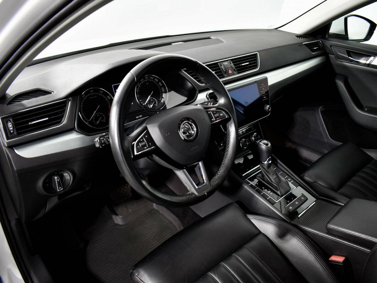 Шкода Суперб б/у, 2018, Роботизированная. Фото: #6