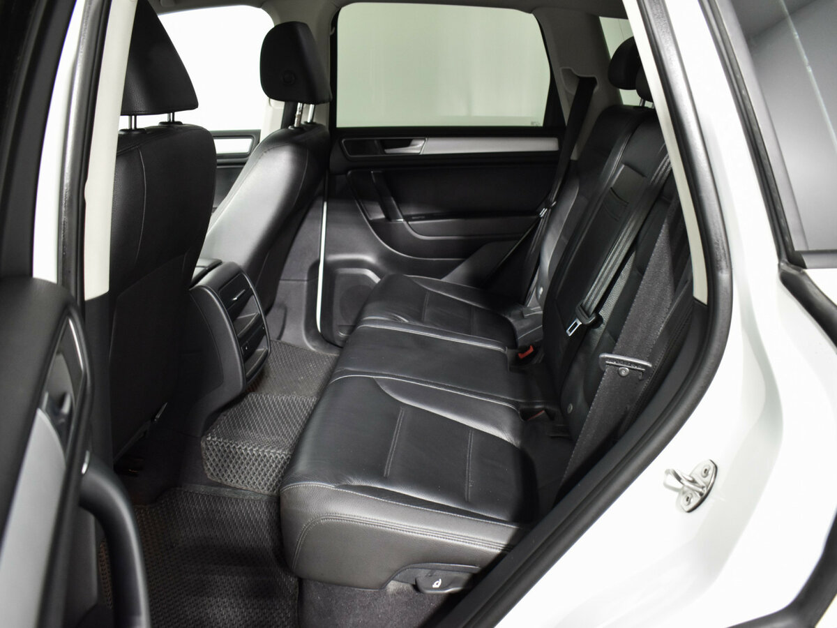 Фольксваген Туарег б/у, 2015, Автоматическая. Фото: #10