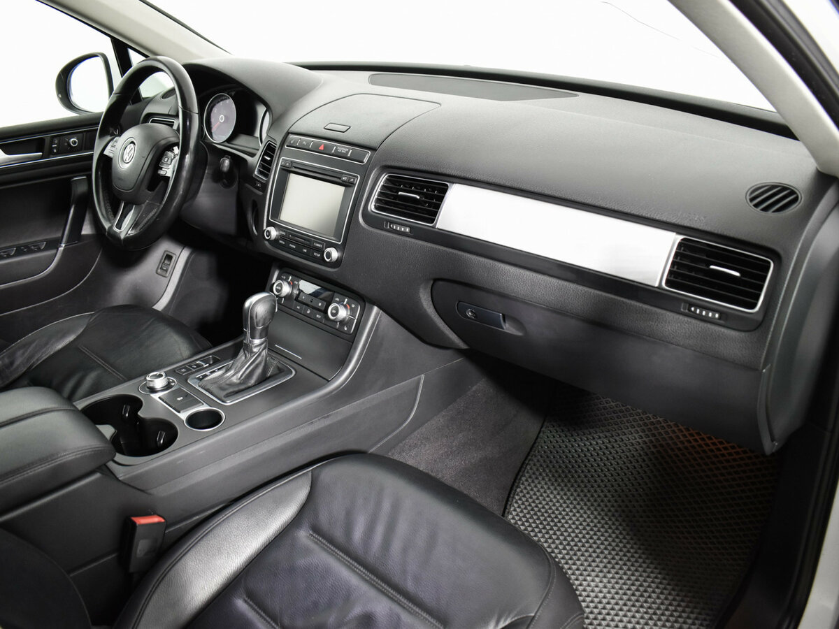 Фольксваген Туарег б/у, 2015, Автоматическая. Фото: #11