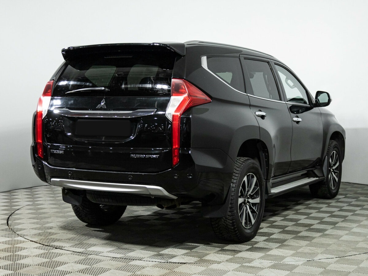 Митсубиши Паджеро Спорт б/у, 2017, Автоматическая. Фото: #3